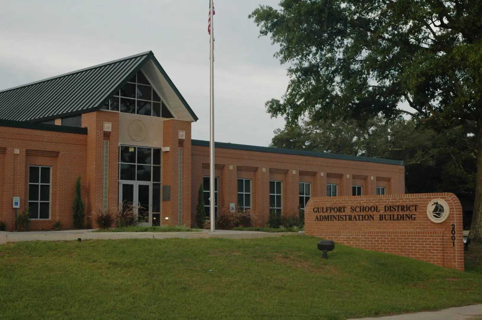 667440cfcc143_Gulfport School Administration Building